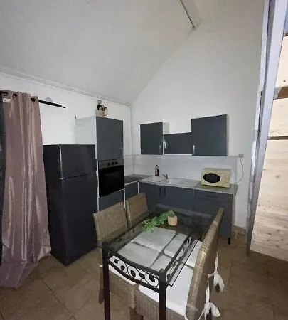 Apartment Cosy A 5mn De La Gare De Denain. *